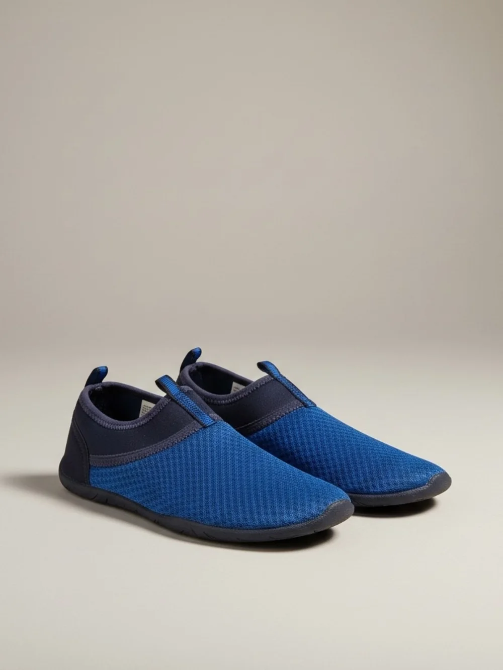 Speedo Youth Size 4 Blue Slip-On Water Shoes